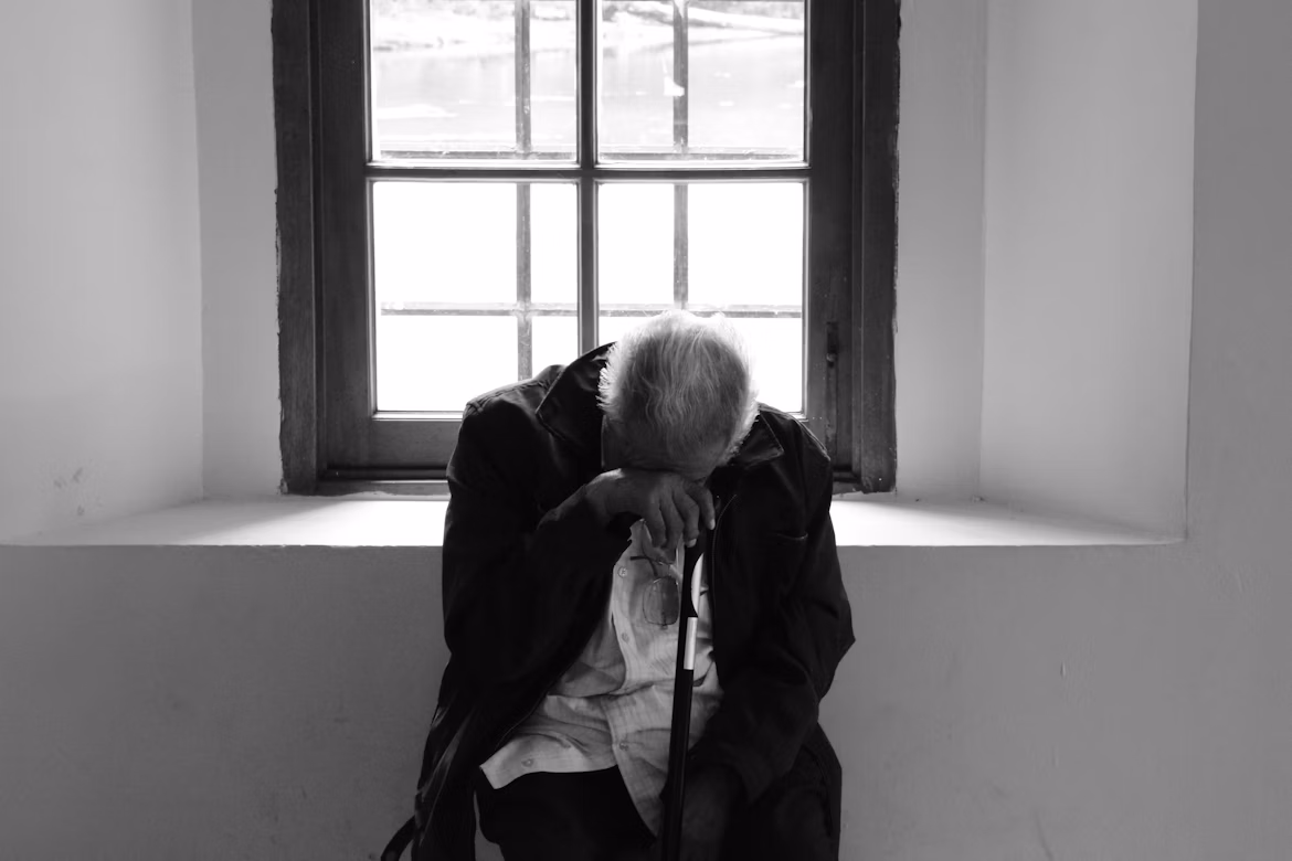 Cuidado e identificación de malos tratos en ancianos